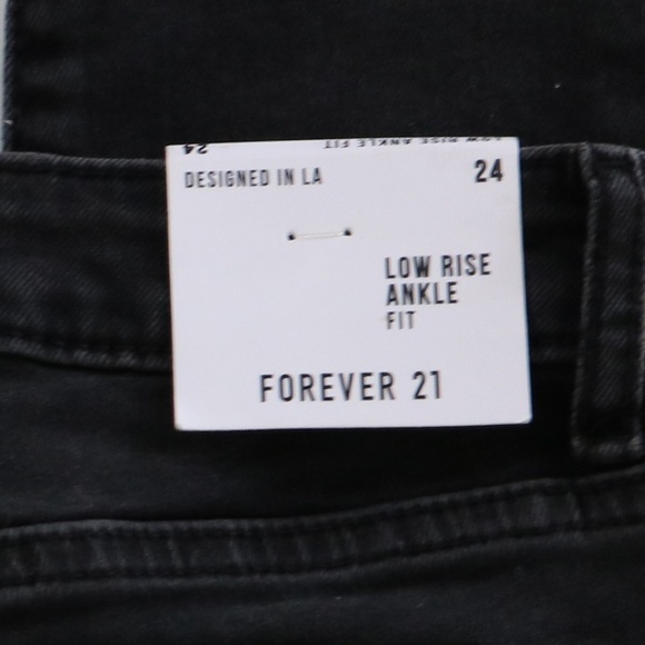 Forever21 low rise/ankle fit jeans size 24 - Picture 5 of 5